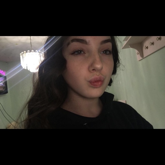 Meet your Posher, Linnea - Picture 1 of 1